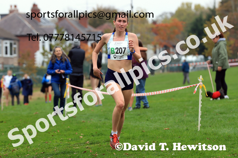 Senior Womens relay, 2025 Northern Cross Country Relays, Graves Park, Sheffield. Photo: David T. Hewitson/Sports for All Pics